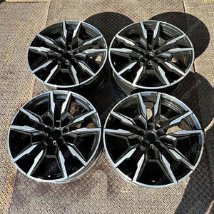 20인치 BMW 850i 895m 정품 휠 타이어 팝니다