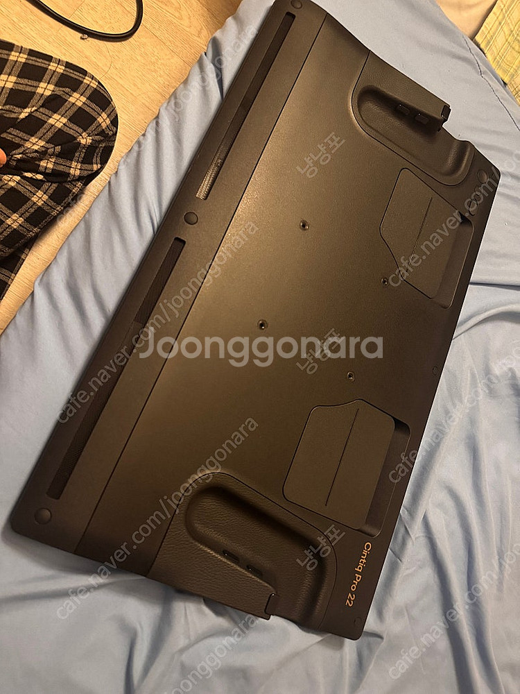 와콤 신티크 프로 22 DTH227 (4월 구매)--2