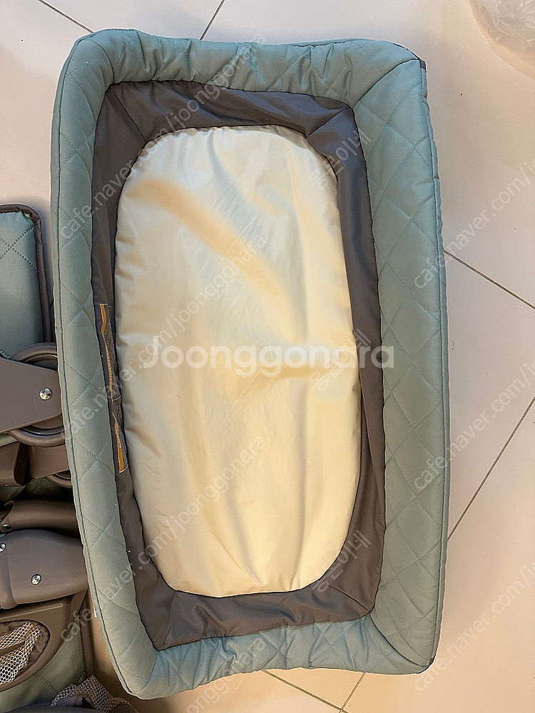 그라코 접이식 휴대용 아기침대 pa-24833--2