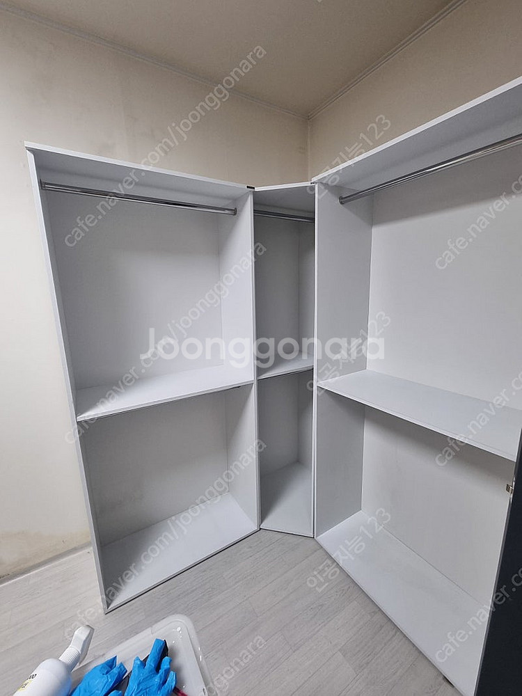 화이트 드레스룸 2단 옷장 2개 코너장 1개--1