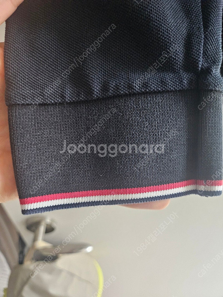 정품 몽클레어 긴 카라티 라지 사이즈 팝니다--4
