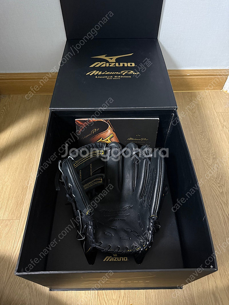 미즈노 프로 리미티드 에디션 내야수 글러브--1