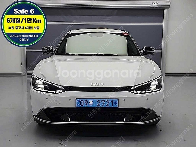 EV6 중고 EV6 중고차 흰색 2022년식 롱레인지 AWD 어스 중고자동차--0