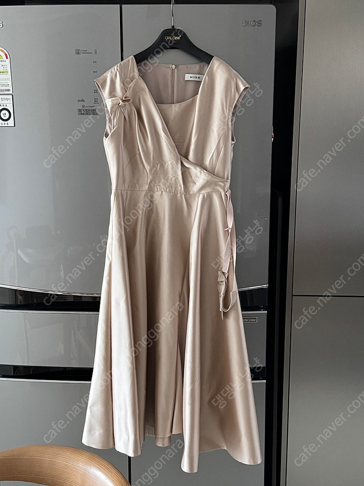 (가격내림) 한섬 마인 실크 새틴 원피스 베이지 이미지