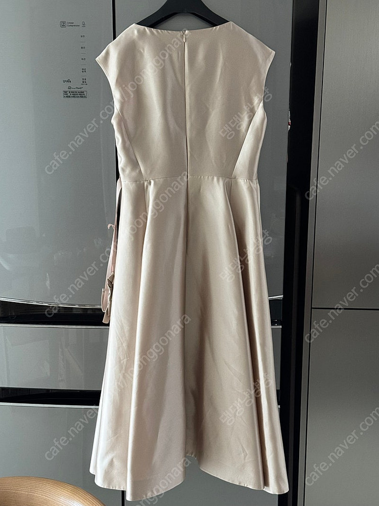 (가격내림) 한섬 마인 실크 새틴 원피스 베이지 이미지