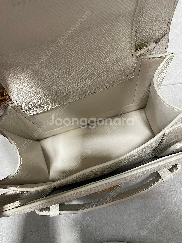 오르 orr 플랩백 미니 오프화이트--1