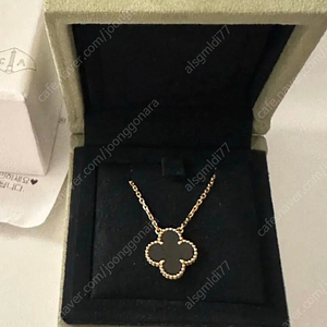 반클리프 앤 아펠 알함브라 빈티지 오닉스 판매합니다