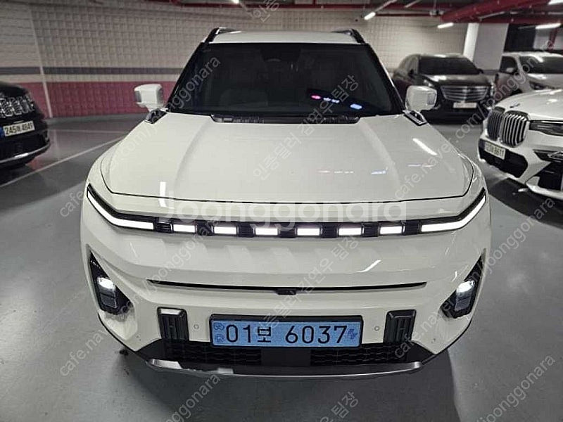 흰색 토레스 중고 EVX E7 중고차 리스 가능 차량 29,903 km--7