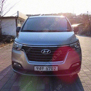 스타렉스 5밴 중고 더 뉴 그랜드 스타렉스 중고 회색 2019년식 2WD 밴 5인승 스마트 수원중고차