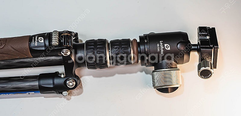 레오포토 초경량 카본 어반 삼각대 LX-225CT+XB...--4