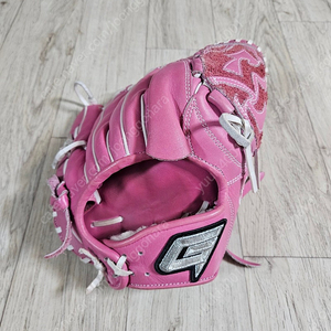 상태 최상급 골드 GOLD 레플리카 투수 글러브 GBG-PRO 012 (심창민 모델)싸게 12만8천원에 판매합니다