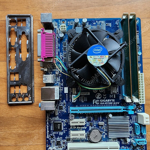 i7 3770+B75M D3V+DDR3 4GB*2 메인보드 반본체 3만