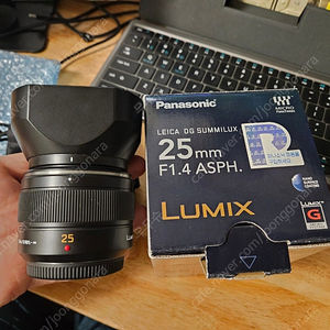 파나소닉 25mm F1.4 마이크로포서드 렌즈