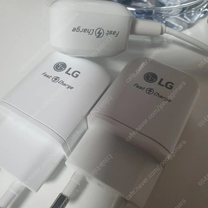 LG 15W 고속충전기 3개 만원 팝니다.