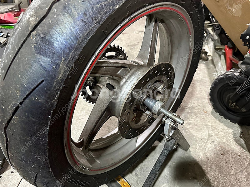 Cbr250 리어휠--0