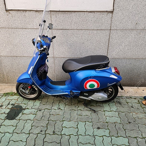 베스파 스프린트 19년식 판매 합니다
