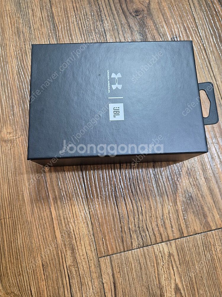 Jbl 언더아머 플래쉬 블루투스 이어폰 팝니다--1