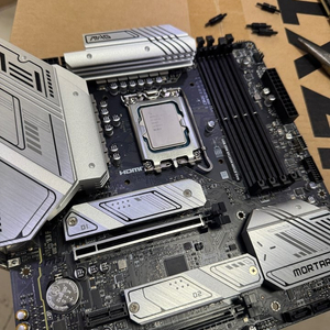 i7 13700KF + B760M 박격포 DDR5 MAX WIFI