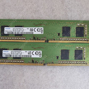 삼성전자 DDR4-3200 (8GB) 2개 셋트로 팝니다.