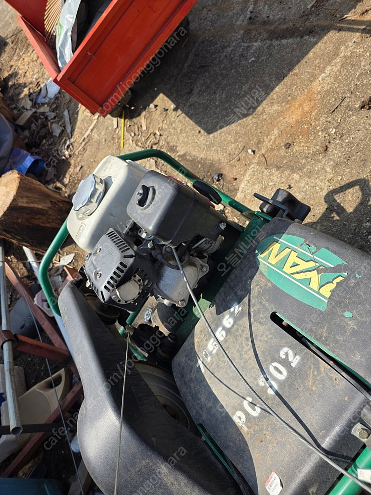 잔디 천공기 미제 예초기 aeration잔디 통풍기.aerator 이미지