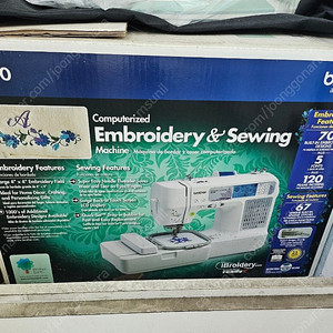 브라더 미싱 SE-400 개봉만 한 새것
