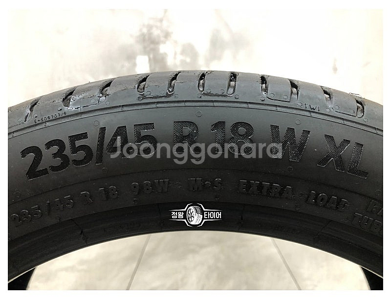 중고타이어 콘티넨탈 울트라콘택트6 UC6 235/45R...--4