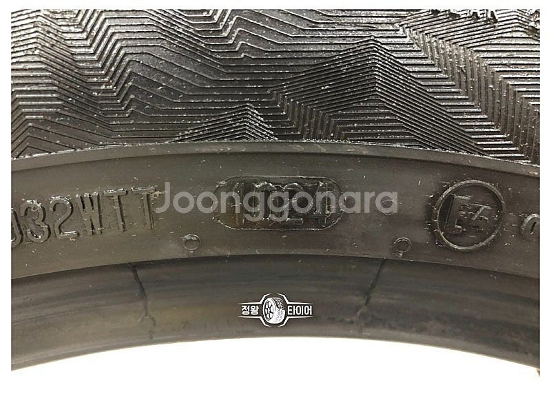 중고타이어 콘티넨탈 울트라콘택트6 UC6 235/45R...--5