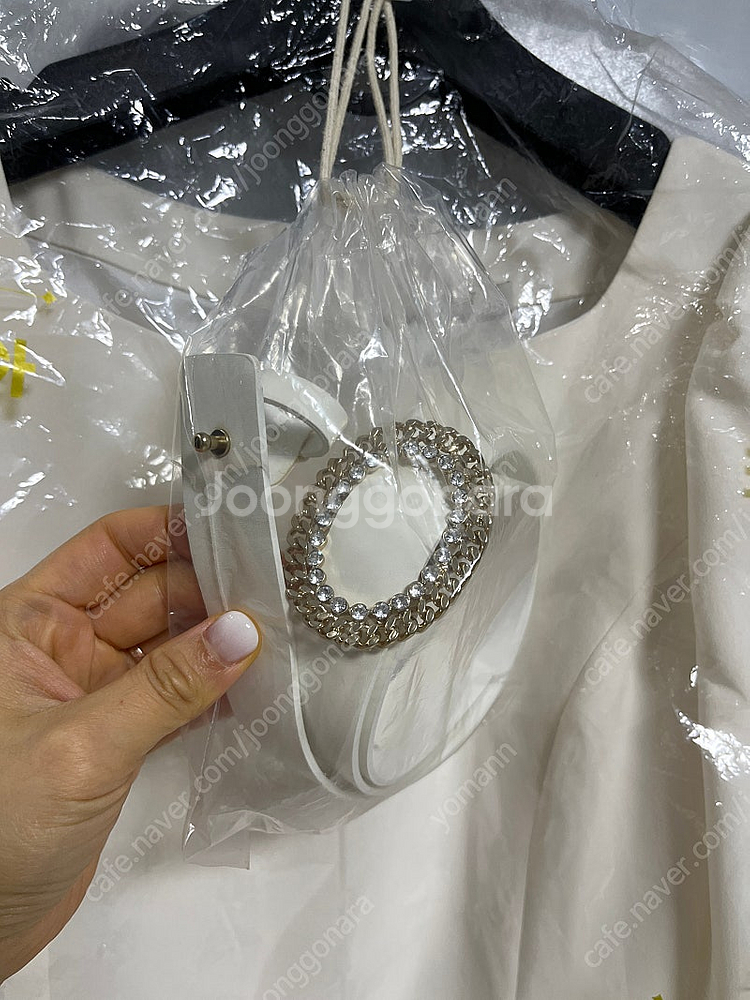 (가격2차인하-택포 10만원) 지고트(JIGOT) 화이트 원피스 55사이즈 /2부드레스/피로연 원피스--0