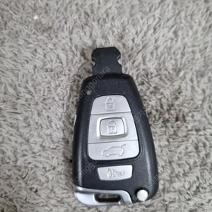 현대 베라크루즈 쌍용 티볼리 액티언스포츠 이모빌라이져 삼성 SM5 SM7 스마트키 차키 디지털키 판매합니다.