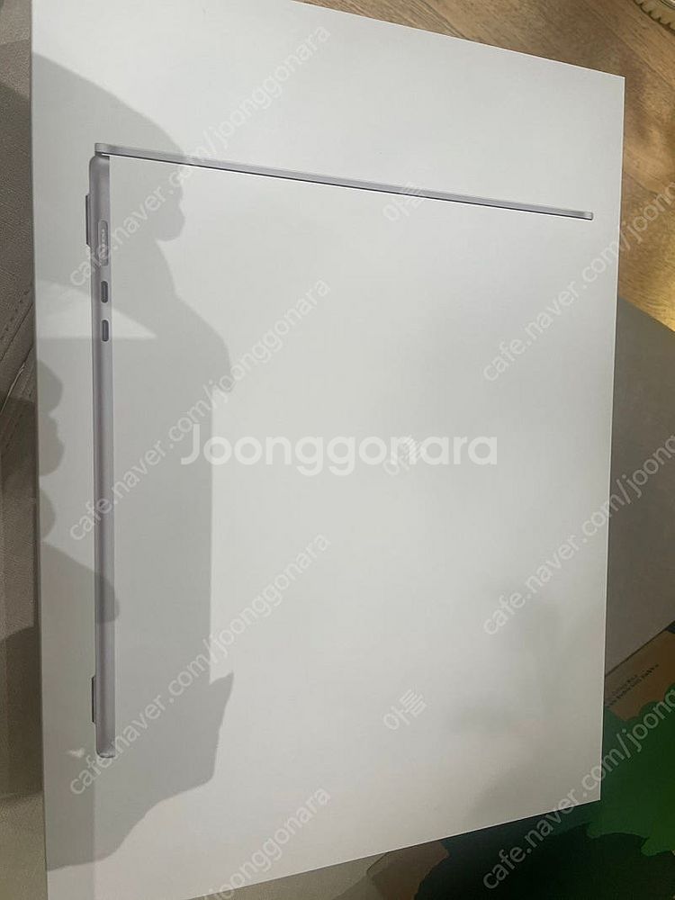 맥북에어 15인치 m4, 16GB 메모리 256GB--0