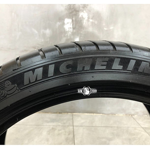 중고타이어 미쉐린 파일럿스포츠 PS4 275/35R19 E클래스 5시리즈
