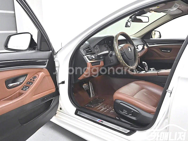 [BMW]5시리즈 (F10) 520d M 에어로다이나믹 (5인승) 2016 년 중고차☆신뢰☆믿음☆정직☆고객님께 약속...--2