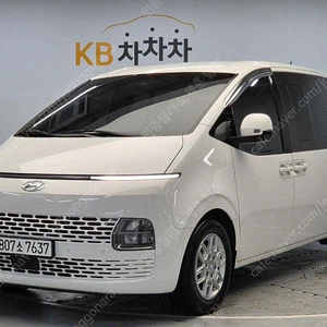 스타리아 중고 시세 현대 스타리아 중고차 할부 흰색 2023년식 8,117km 2WD 디젤 카고 5인승 모던 최상의 컨디션