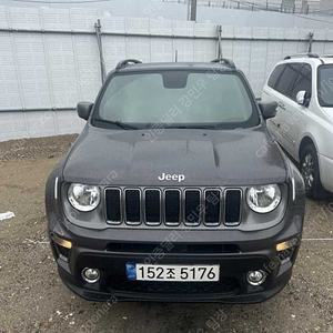 지프 레니게이드 중고 지프 자동차중고 레니게이드 중고차 회색 2021년식 61,770km 2.4 리미티드 개인사업자 차량구매