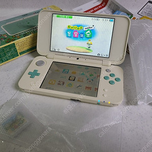 닌텐도 2DS LL 동물의숲 에디션 최상급(부칩 추가 가능