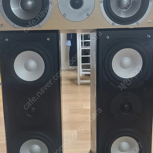 스피커 몇 셋 저렴히 팔아요