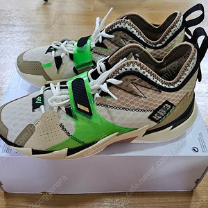 [300] 나이키 조던 Why Not Zer0.3 PF 새상품 300 사이즈.