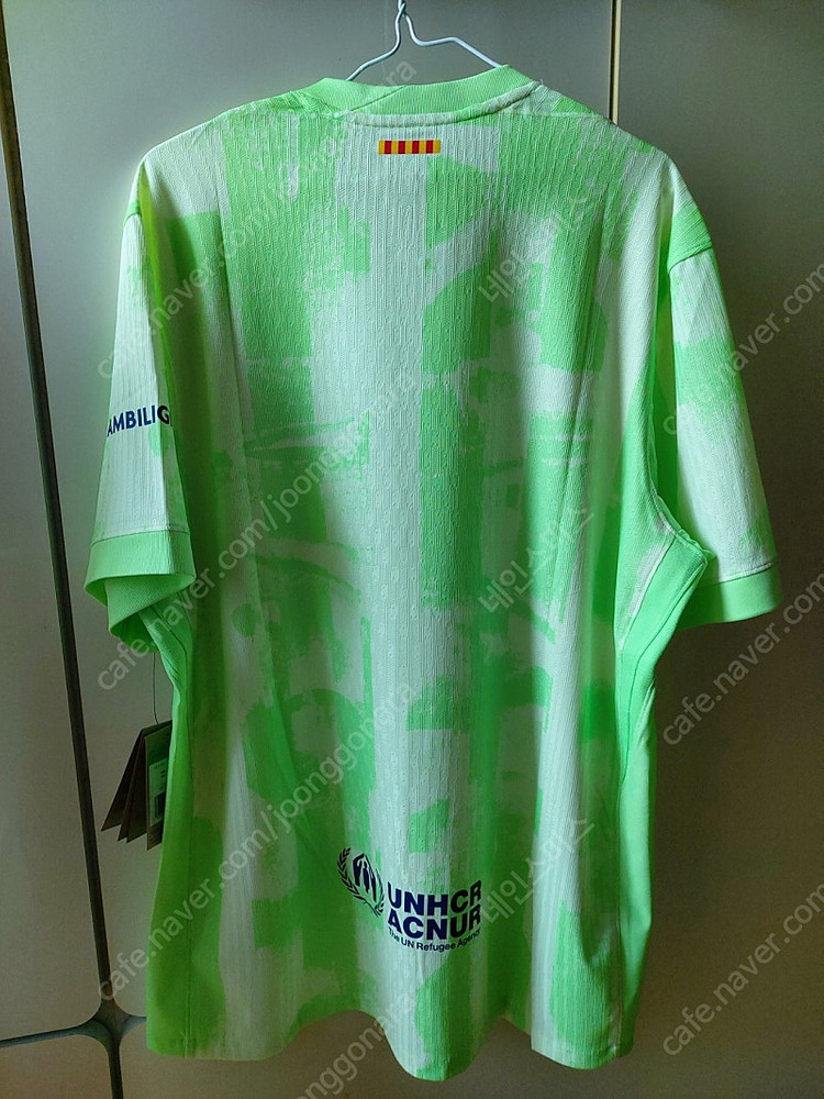 24-25 바르셀로나 써드 어센틱 XL 뉴스폰서--1