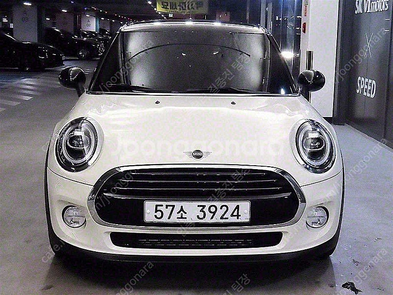 중고 미니쿠퍼 중고 가격 미니쿠퍼 5도어 중고 흰색 2019년식 17,666km 5도어 기본형 3세대 중고차 모의견...--3