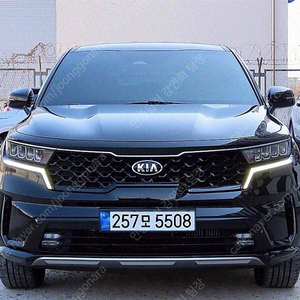 쏘렌토 중고 신형 쏘렌토 MQ4 중고 쏘렌토 중고차 검정색 2021년식 84,178km 디젤 2.2 2WD 트렌디 중고차카페