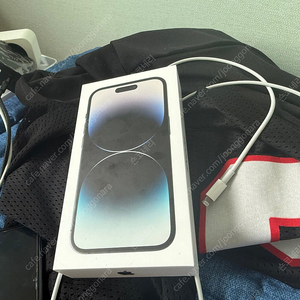 아이폰 14 pro 256 블랙 팝니다.