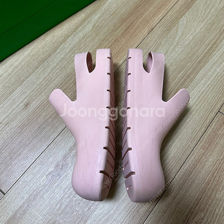 보테가베네타 퍼들샌들 36--3