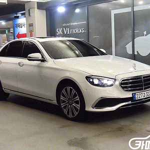 [벤츠]E-클래스 W213 E300e 4MATIC 익스클루시브 (0톤) 2023 년 중고차☆전액할부☆중고리스☆첫차☆