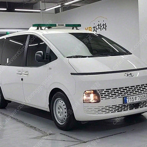 스타리아 중고 시세 현대 스타리아 중고차 할부 흰색 2023년식 28,761km 2WD 디젤 휠체어 리프트/슬로프 중고차카페