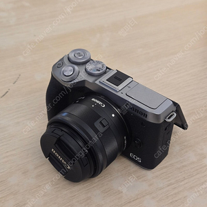 역삼) 캐논 EOS M6 Mark2 , 15-45mm 렌즈 포함 팝니다