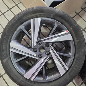 gv70 페이스리프트(페리) 스포츠 19인치 휠타이어 세트