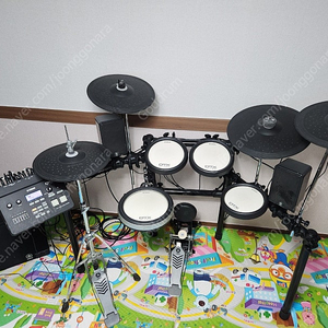 야마하 DTX-700K (업그레이드) 풀세트 전자드럼 팝니다.