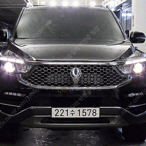 G4렉스턴 중고 G4 렉스턴 중고차 쌍용 렉스턴 중고차 검정색 2020년식 89,772km 디젤 2.2 4WD 화이트 에디션 중고자동차시세표