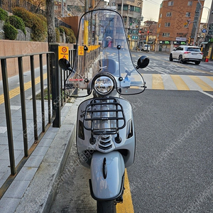 21년 베스파 gts300 슈퍼테크 아비오그레이