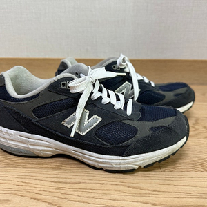뉴발란스 993